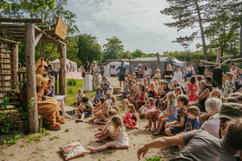 Druk bij Eeki.jpg