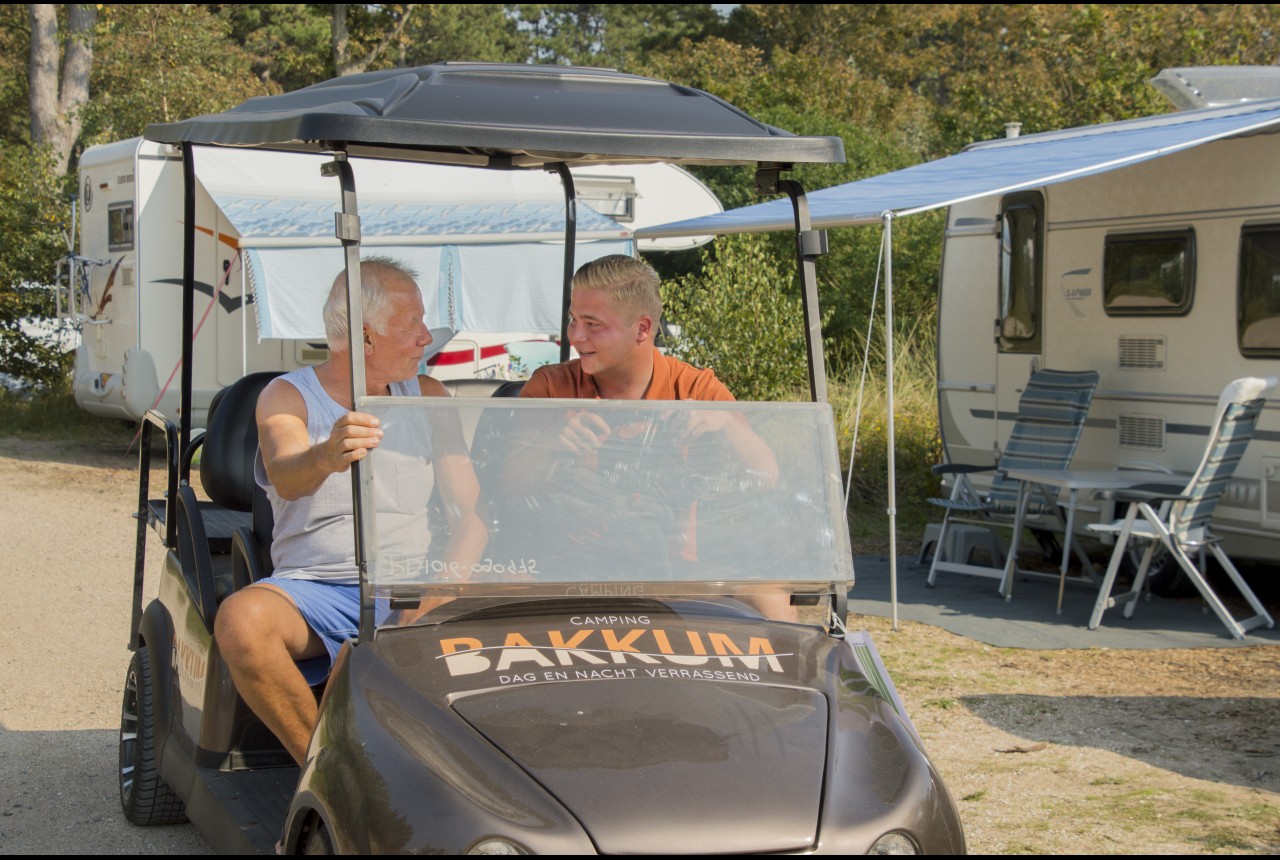 Bakkum_personeel_receptie_luke_karretje.jpg