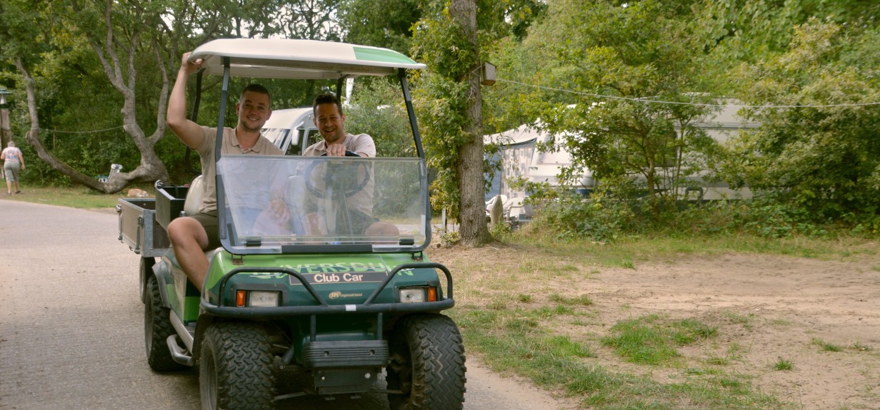 paul and stfean in the club car.jpg