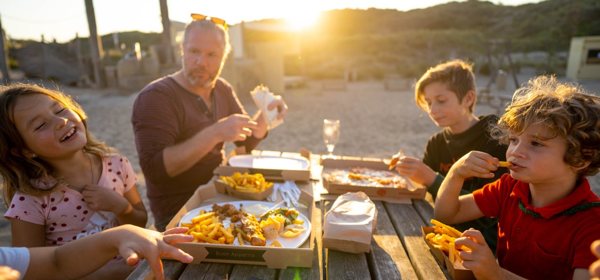 take away Gestrand.jpg