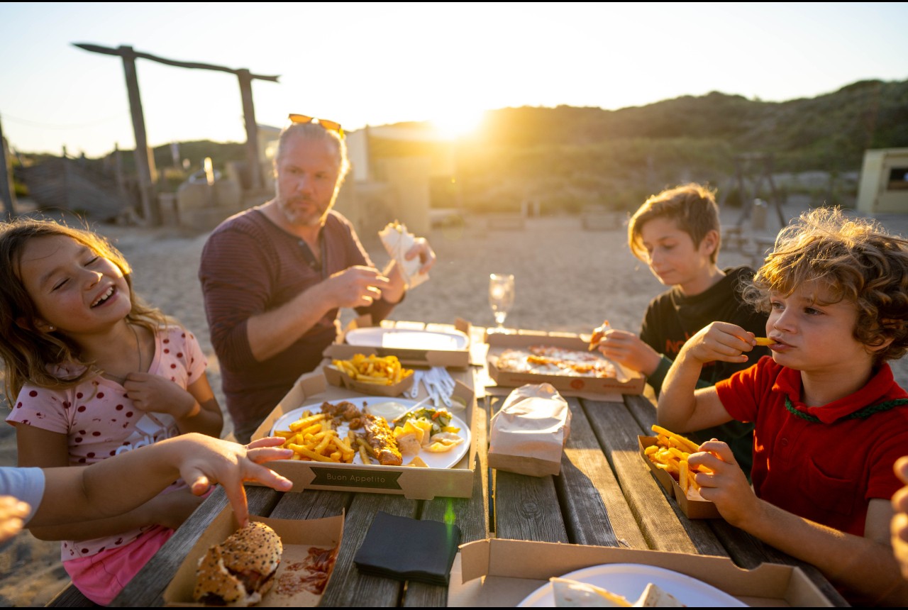 take away Gestrand.jpg