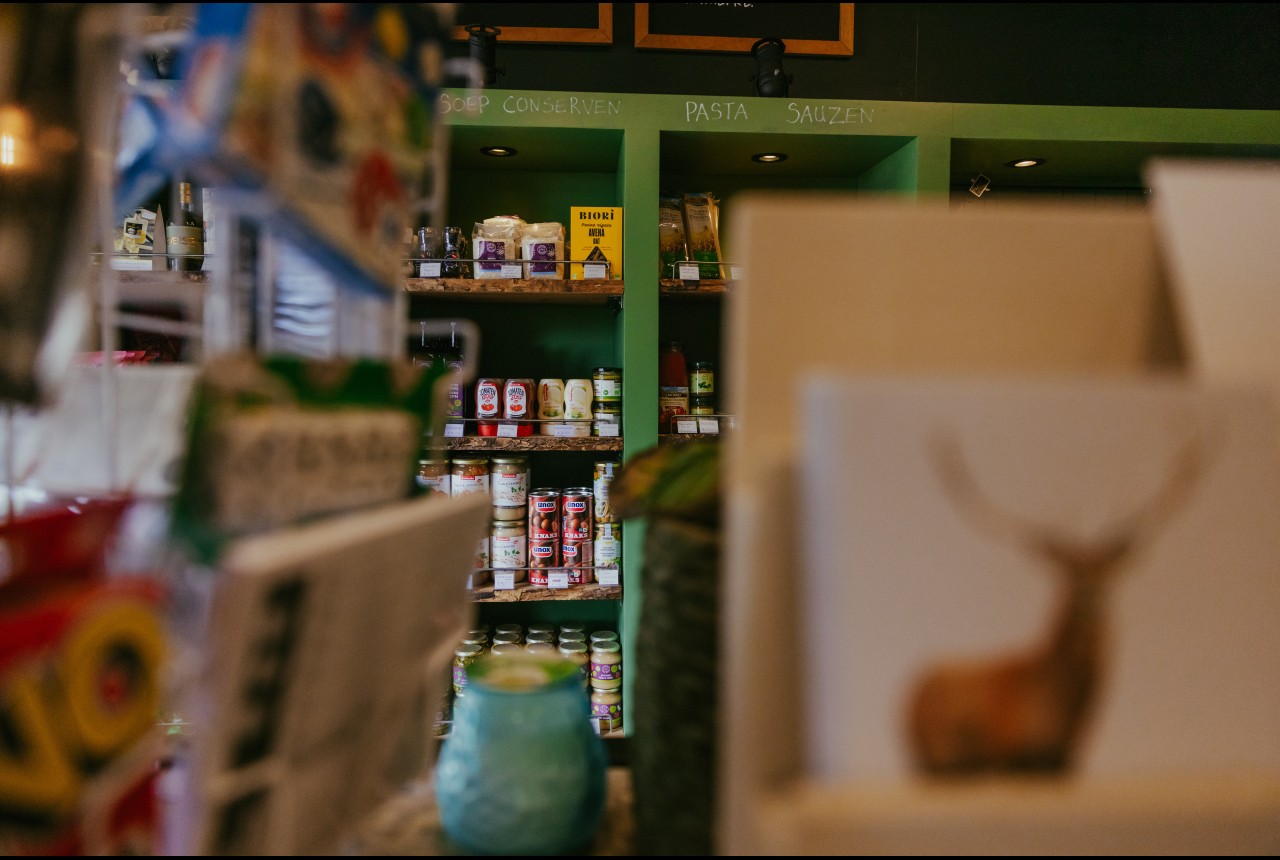 item.drieluik_photo3.images[0]